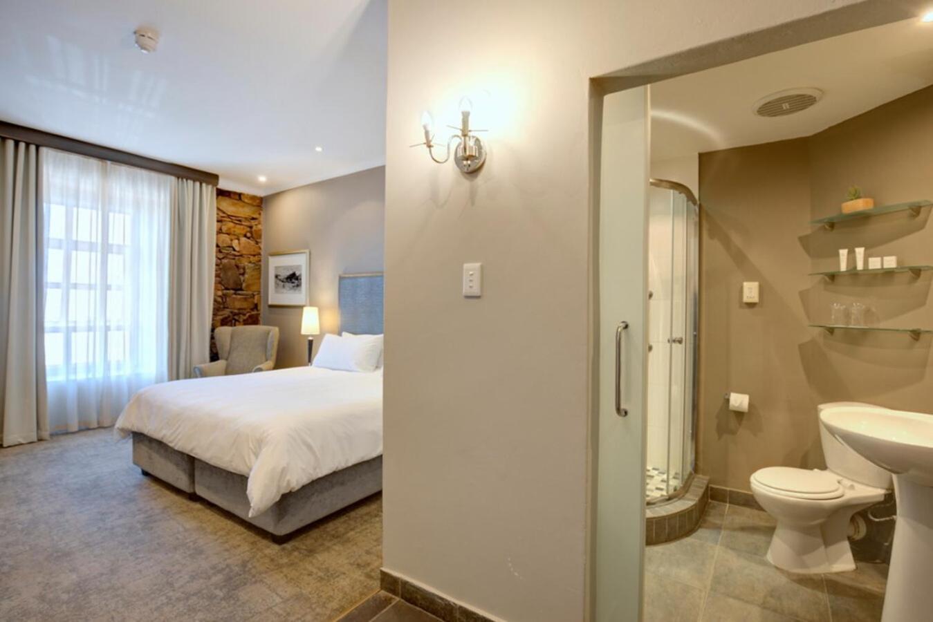 Protea Hotel By Marriott Mosselbaai Buitenkant foto